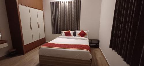 Nedumbassery House | Airport villa