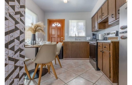 Melaleuca Gardens Apartment | AirportHouse - Modern 1BR near FLL Airport w/Wi-Fi, Smart TV & Free Parking