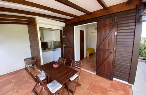 Les Abymes Apartment | Aka Tao Bungalow