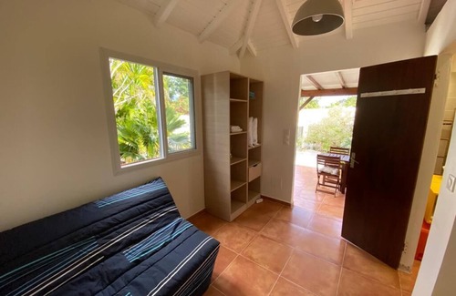 Les Abymes Apartment | Aka Tao Bungalow