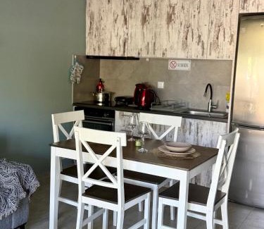 Sarakiniko Apartment | Akrotiri Luxury Suites