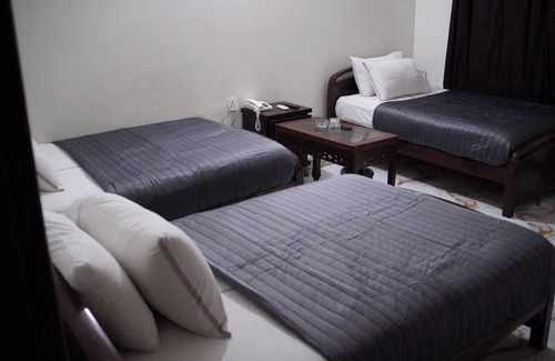 PECHS Hotel | Al Amarat Hotel Tariq Road