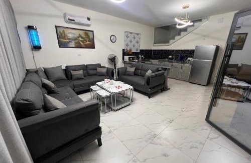 Sahab Ski Chalet | Al Ameer Chalet-Airport