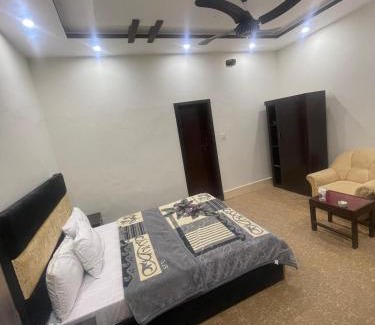 Loralai District House | Al Atif Guest House