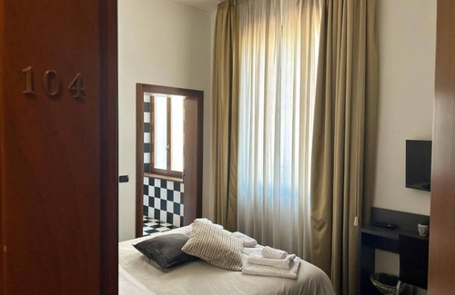 Ferrara House | Al Castello