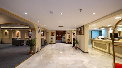 Al Khobar Hotel | Al Iqbal Hotel