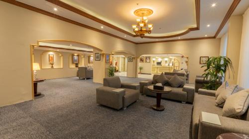 Al Khobar Hotel | Al Iqbal Hotel