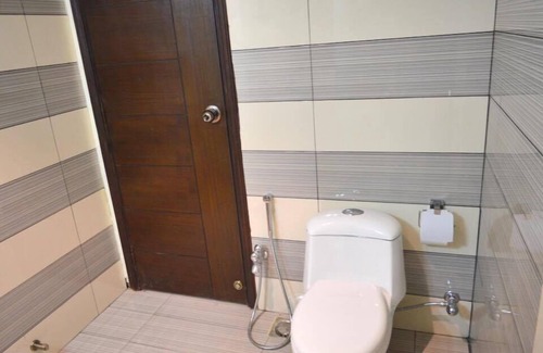 Karachi Cabin | Al-Jazeera Lodges