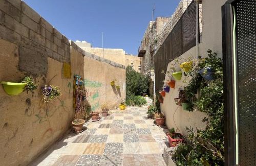 Al-Karak House | Al Karak House sharing Apt