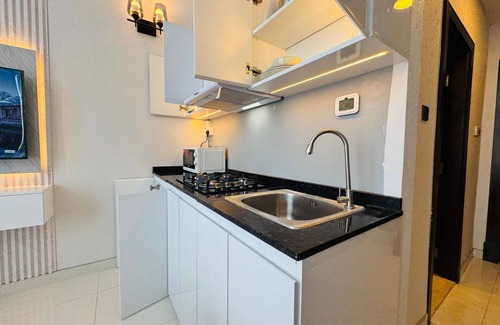 Jumeira 3 Apartment | Al Manara PREMIUM SHK ZAYED STUDIO