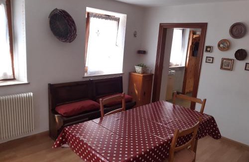 Ponte nelle Alpi House | Al Viandante Casa Rosa