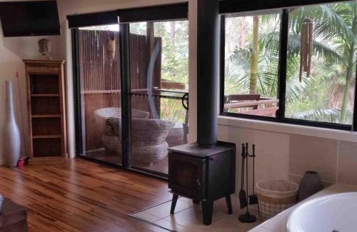 Eudlo Bed & Breakfast | Alaya Ascend