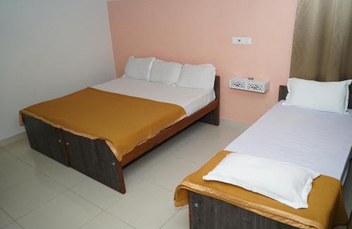 Srirangam Hotel | ALAYA ROOMS