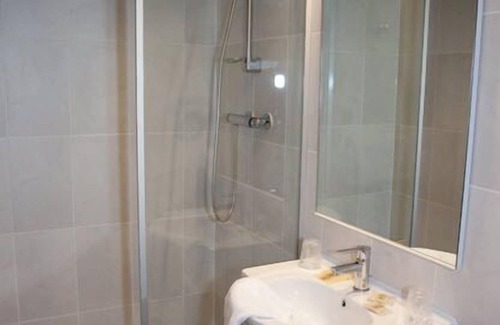 Alby-sur-Cheran Hotel | Alb'hotel Grill