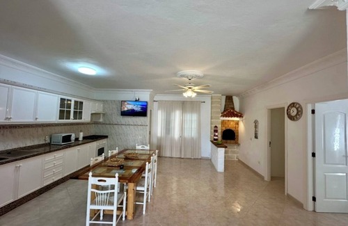 Los Gavilanes House | ALBA HOUSE