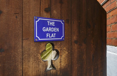 Portsmouth Apartment | Albany Garden
