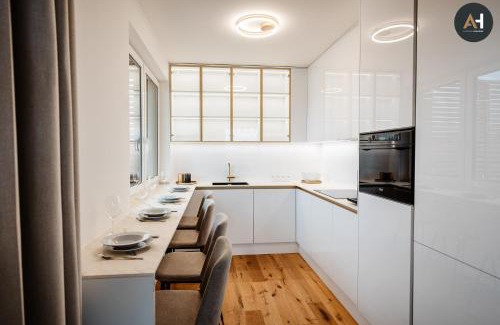 Kosice Old Town Apartment | Albelli Luxury Skyview