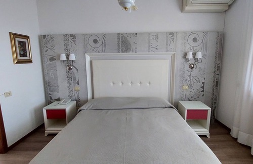 Montebelluna Hotel | Albergo Alla Pineta