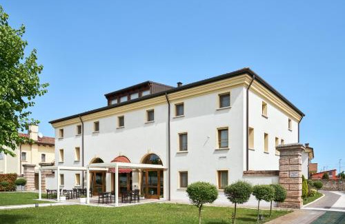 Lughetto di Campagnalupia Hotel | Albergo Antica Corte Marchesini