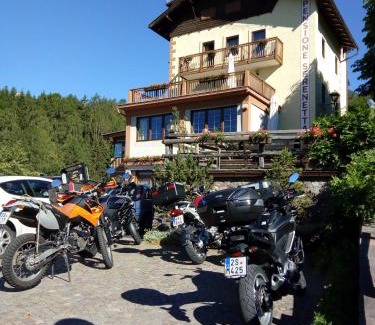 Varena Hotel | Albergo Pensione Serenetta