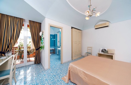 Lacco Ameno Hotel | Albergo Terme Villa Svizzera