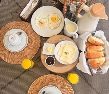 Pozuzo Bed & Breakfast | Albergue Turístico Gstir