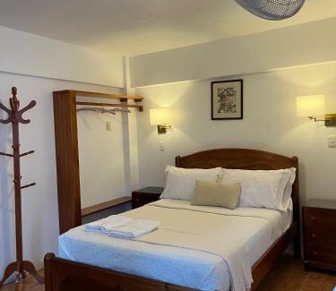 Pozuzo Bed & Breakfast | Albergue Turístico Gstir