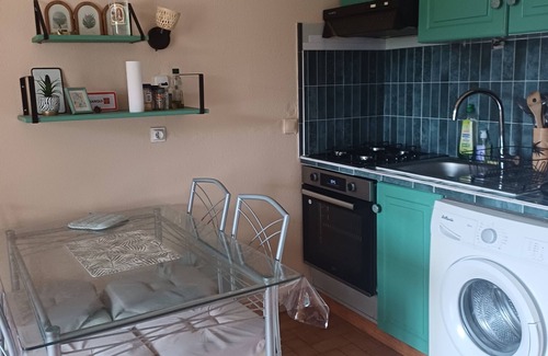 La Franqui Condo | Albizia Lafranqui