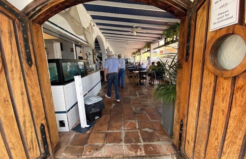 Alcala Apartment | ALCAMAR 3 BEDROOM APARTMENT CLOSE TO THE SEA!