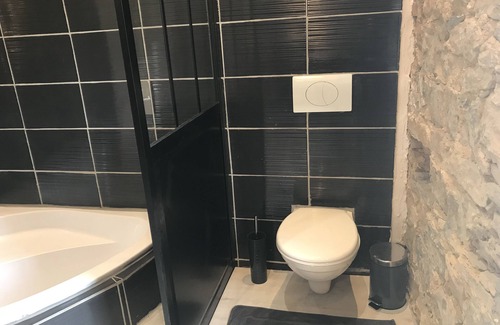 Saint-Jean-d'Alcapies Bed & Breakfast | Alcapiès area suite KING SIZE south Aveyron