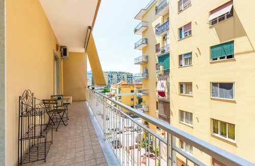 Fuorigrotta Apartment | AleHouse at Napoli Expo