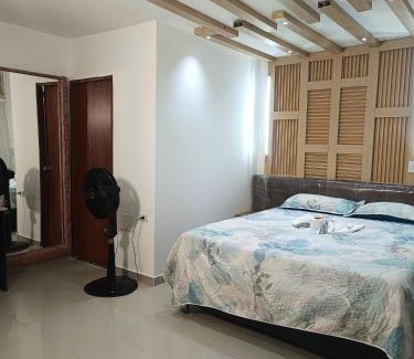 Cali Apartment | ALELI Swift norte tres personas cerca terminal/entr salida aeropto., centro eventos valle del pcfco