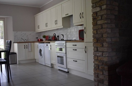 Leixlip Cottage | Alensgrove Cottages No. 10