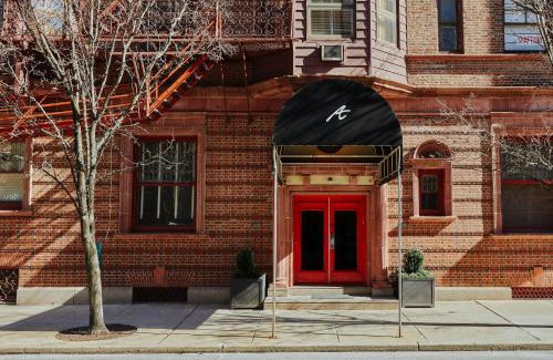Gayborhood Hotel | Alexander Inn