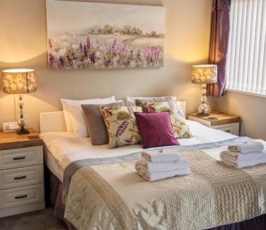 Boscombe Bed & Breakfast | Alexander Lodge
