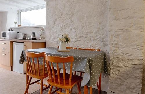 Gorseinon Apartment | Alexandra Cottage