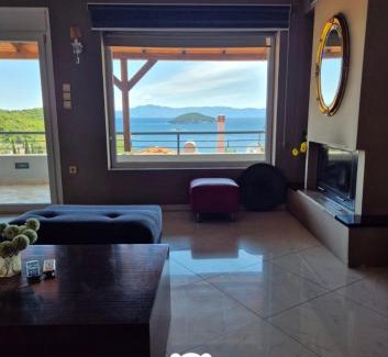 Nea Iraklitsa Villa | Alexandros Villa