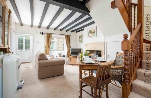 Blockley Cottage | ALICE COTTAGE, pet friendly, character holiday cottage in Blockley