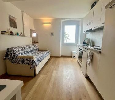 Riva Trigoso Apartment | Alice's Home - 20 Steps from the Sea