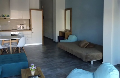 Evrostina Hotel | Alissachni