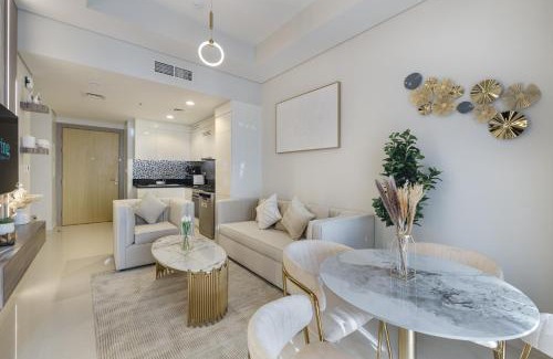 Sheikh Zayed Road Apartment | Aliving Luxury Furnished 2BR apartment Business Bay