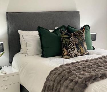 Cape Winelands Bed & Breakfast | Allèe Bleue Wine Estate