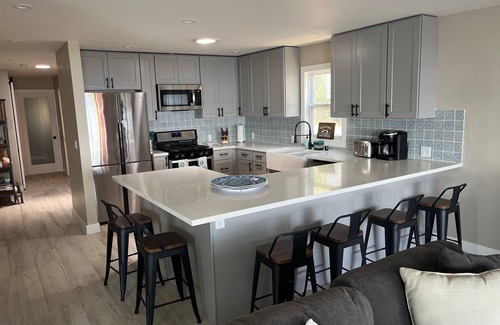 Lakeport House | ALL INCLUSIVE AMENITIES:Kayak,SUP,Pedal Boat,PingPong,Pickleball,Movie Nt &MORE!