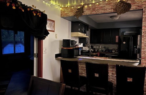 Tobyhanna Ski Chalet | All Inclusive Chalet inside and outside