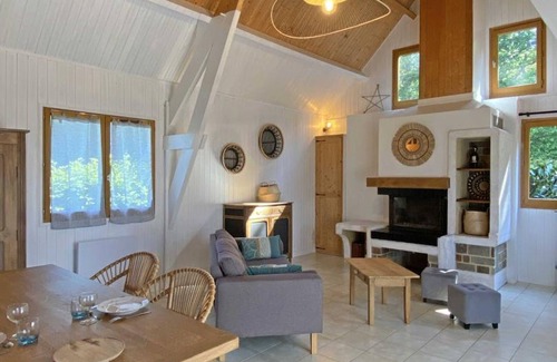 Chaumont Cottage | All-inclusive wooden chalet with terrace at forest's edge