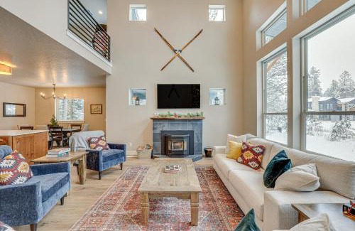 Tamarack Resort House | All-Season Cabin Hot Tub and Sauna in Donnelly