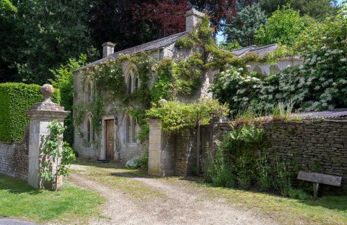 Lechlade House | All Souls Cottage