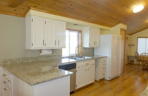 Bandon House | All Sunsets & Surf 4 bedrooms