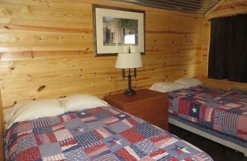 Nixon Cabin | All Tucked Inn Cabins 2