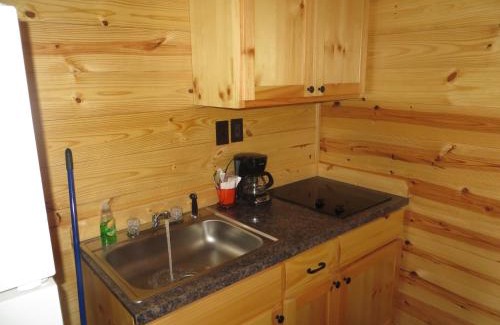 Nixon Cabin | All Tucked Inn Cabins 2